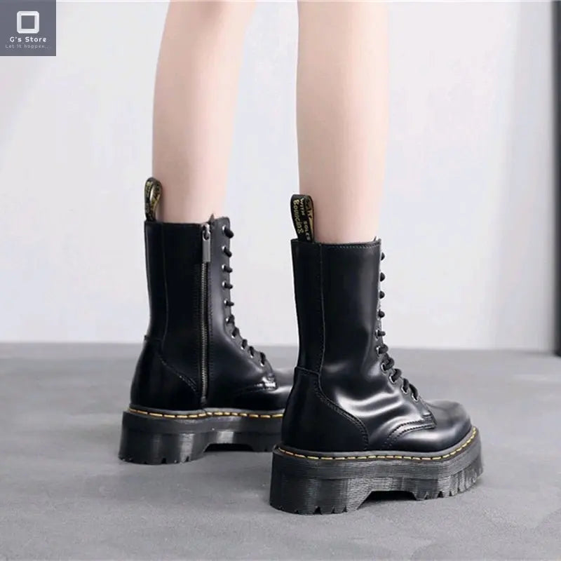 Bota larga. Dr. Martens Air Wair 10 hoyos plataforma y cierre lateral G'S Store