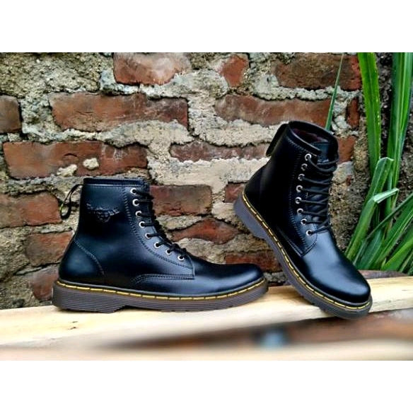 Botas Dr. Martens Dokmart 8 agujeros G'S Store